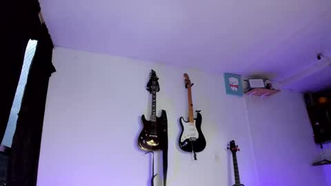 Snapshot of lilpervert_girl chatting on 02-17-25, 11:20 Carolina online show from 02-17-25, 11:20