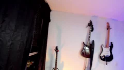 Snapshot of lilpervert_girl chatting on 02-23-25, 12:41 Carolina online show from 02-23-25, 12:41