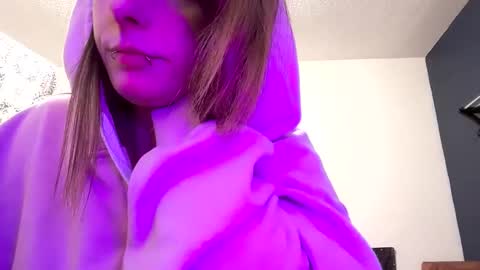 Snapshot of lilsirens11ut chatting on 12-13-25, 08:36 lilsirens11ut online show from 12-13-25, 08:36