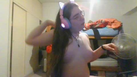 lilsuccubusvicky online show from 11-26-25, 03:51