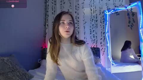 lilu__moon online show from 10-17-25, 07:11