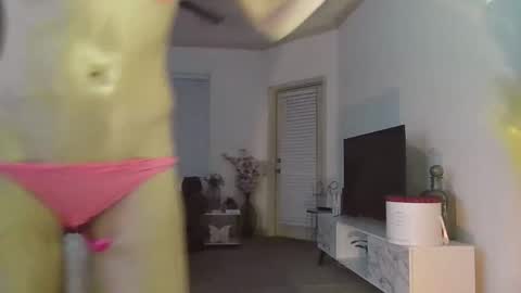 Raina Ryder online show from 10-08-25, 04:10