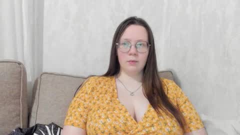 Lily Chays online show from 01-06-26, 11:07