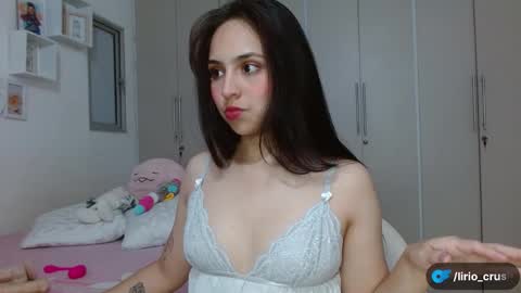 Snapshot of lily_crushx chatting on 12-31-24, 07:20 Lirio online show from 12-31-24, 07:20