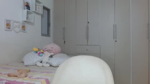 Snapshot of lily_crushx chatting on 03-09-25, 08:51 Lirio online show from 03-09-25, 08:51