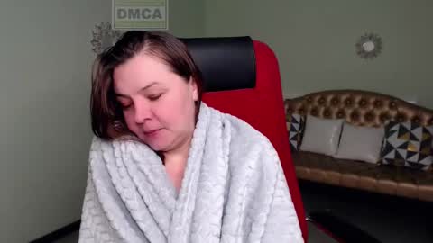 Lily online show from 02-11-25, 04:55