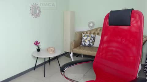 Lily online show from 02-13-25, 06:41