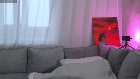 Lily online show from 01-15-25, 06:22