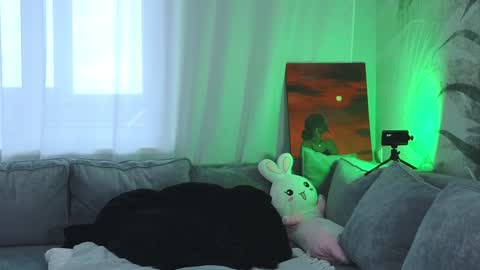 Lily online show from 01-19-25, 10:06