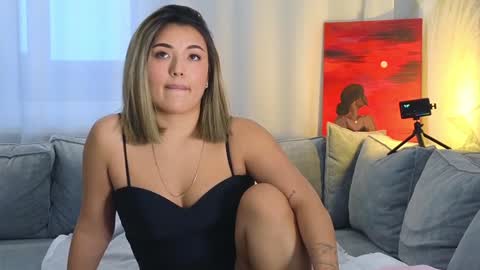 Lily online show from 01-24-25, 01:36