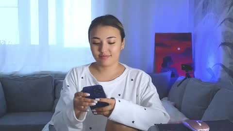 Lily online show from 02-17-25, 05:47