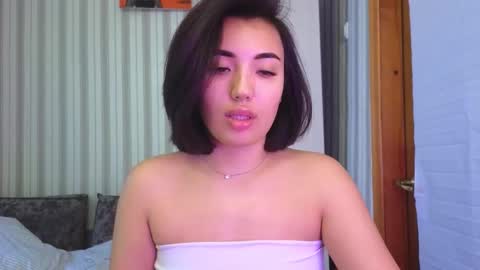 Lily online show from 10-18-25, 07:20