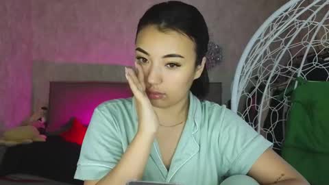 Lily online show from 10-21-25, 06:03