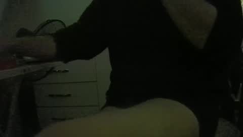 Snapshot of lily_lovelyman_ chatting on 12-28-24, 08:37 lily lovelyman online show from 12-28-24, 08:37