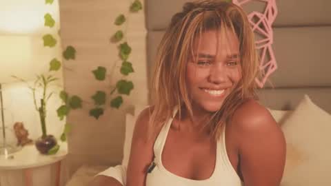 Snapshot of lily_miiller chatting on 01-08-26, 09:06 Lily Miiller online show from 01-08-26, 09:06