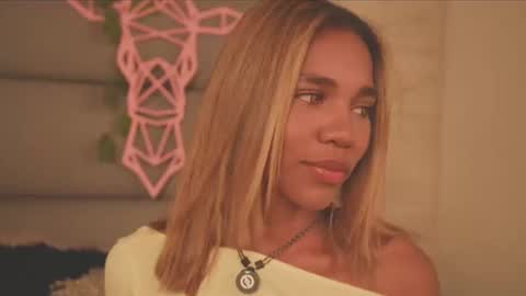 Snapshot of lily_miiller chatting on 02-07-26, 09:51 Lily Miiller online show from 02-07-26, 09:51