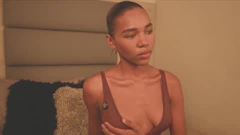 Snapshot of lily_miiller chatting on 02-15-26, 10:06 Lily Miiller online show from 02-15-26, 10:06