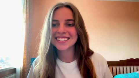 Lily online show from 02-07-25, 11:12