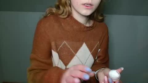 small lily online show from 02-02-26, 12:04