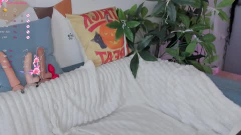 Lily online show from 10-18-25, 05:21