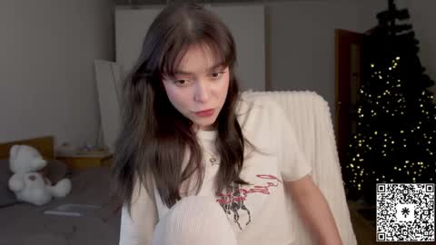 Snapshot of lilyewing_ chatting on 12-11-24, 04:20 Lily   online show from 12-11-24, 04:20