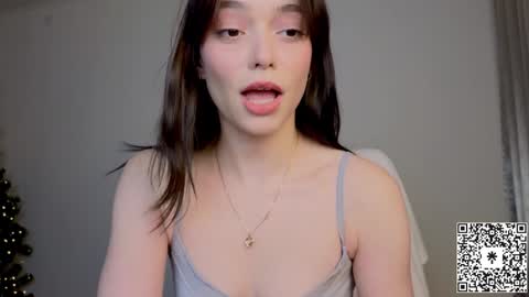 Snapshot of lilyewing_ chatting on 01-12-25, 06:38 Lily   online show from 01-12-25, 06:38