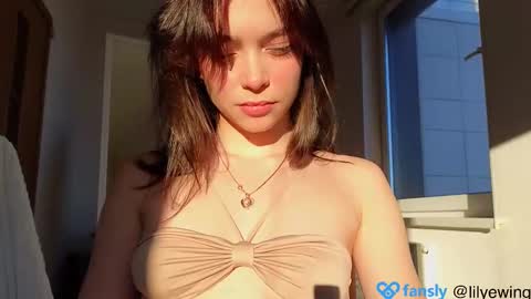 Snapshot of lilyewing_ chatting on 02-20-25, 01:30 Lily   online show from 02-20-25, 01:30