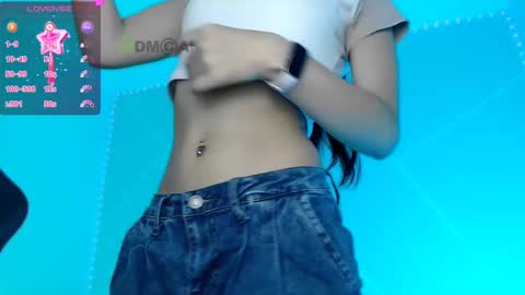 Snapshot of lilylouisee_ chatting on 03-11-25, 01:34 Liliana louise online show from 03-11-25, 01:34