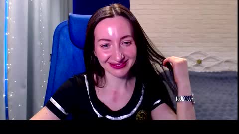 Lily online show from 02-20-26, 06:37