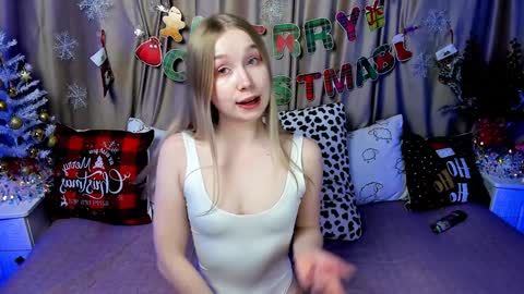 Snapshot of lilystarlight chatting on 12-28-24, 06:39 Lilian online show from 12-28-24, 06:39