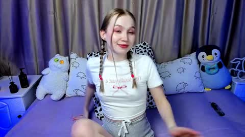 Snapshot of lilystarlight chatting on 01-24-25, 03:32 Lilian online show from 01-24-25, 03:32