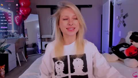 Lily online show from 02-18-25, 11:30