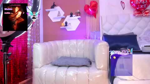 Lilly online show from 02-13-25, 12:00