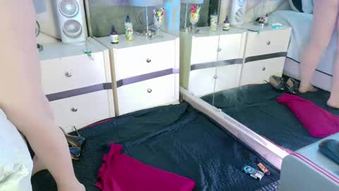 Lilly online show from 09-20-25, 02:40