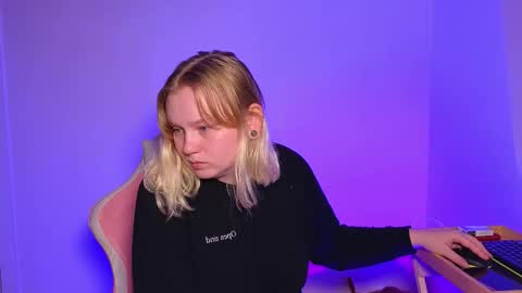 Snapshot of lime_cat chatting on 09-26-25, 12:47 lime cat online show from 09-26-25, 12:47