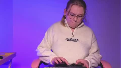 Snapshot of lime_cat chatting on 10-02-25, 12:28 lime cat online show from 10-02-25, 12:28