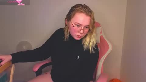 Snapshot of lime_cat chatting on 11-14-25, 02:10 lime cat online show from 11-14-25, 02:10