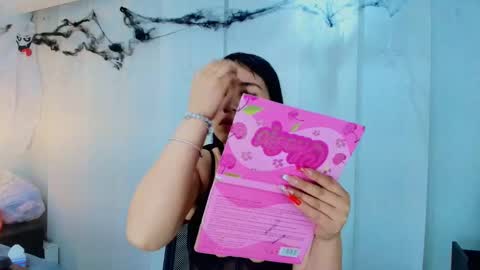  Lina Bedoya  online show from 11-04-25, 11:42