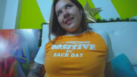 Lina Browm online show from 12-19-24, 10:53