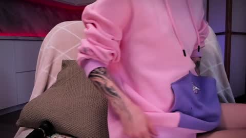 Lina -  online show from 12-12-24, 07:41