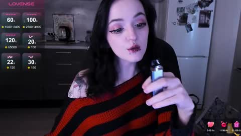 Lina 3  1715622743 online show from 02-11-26, 07:02