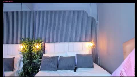 LinaGlam online show from 11-11-25, 05:02