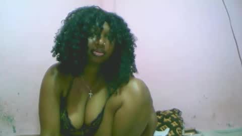 linah1123 online show from 10-24-25, 07:05