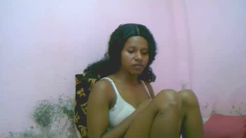 linah1123 online show from 12-23-25, 01:58