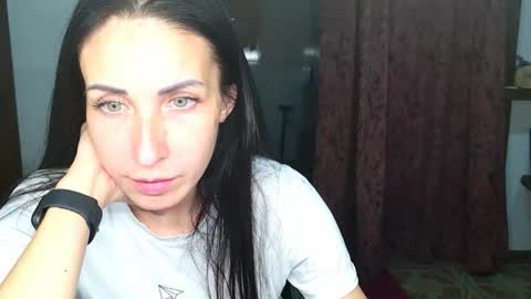 Snapshot of linalivee chatting on 11-04-25, 04:50 LinaLivee online show from 11-04-25, 04:50