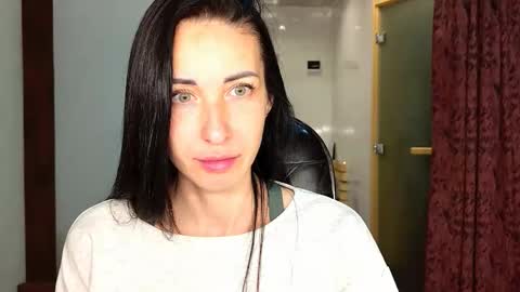 Snapshot of linalivee chatting on 11-22-25, 07:46 LinaLivee online show from 11-22-25, 07:46