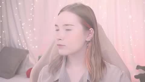 Lina online show from 11-05-25, 05:07