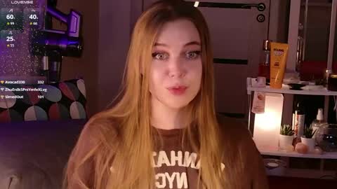  Lina Milkovich  online show from 04-18-26, 07:58