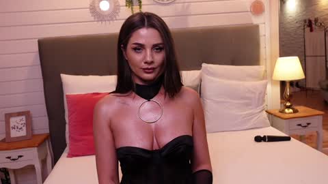 Snapshot of linareese chatting on 01-25-25, 08:21 LinaReese online show from 01-25-25, 08:21