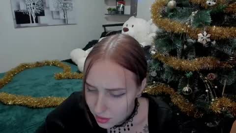 Lina online show from 12-21-24, 11:45